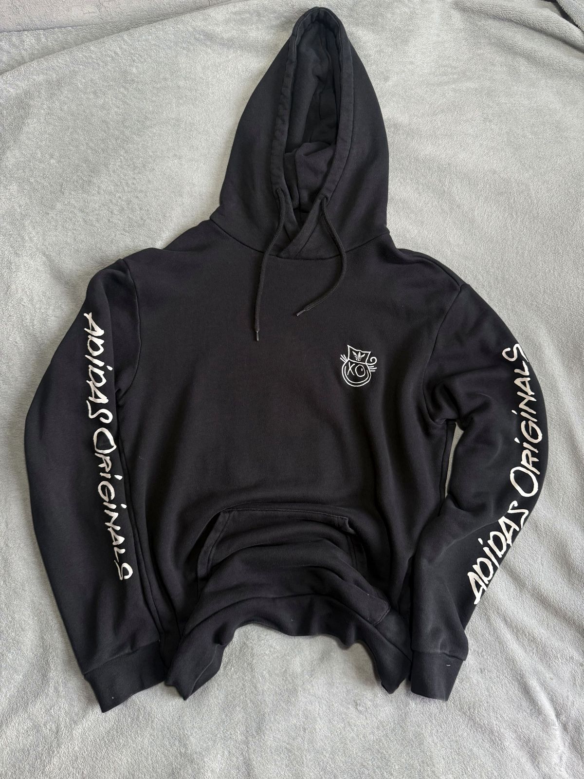 Bluza adidas Originals x André Saraiva czarna z kapturem