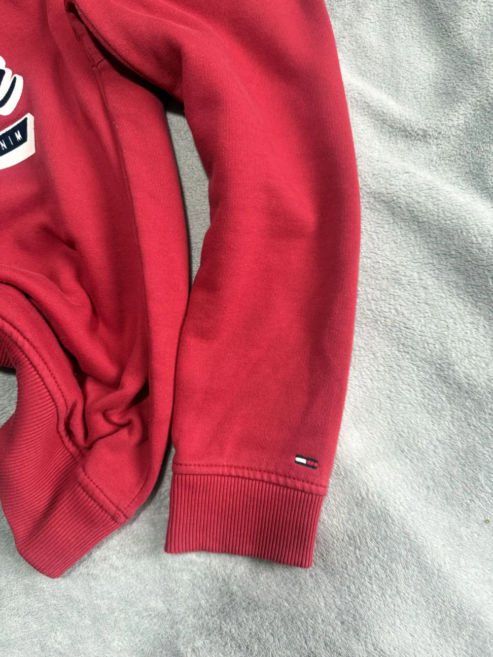 Bluza damska Hilfiger Denim czerwona — zdjęcie 3